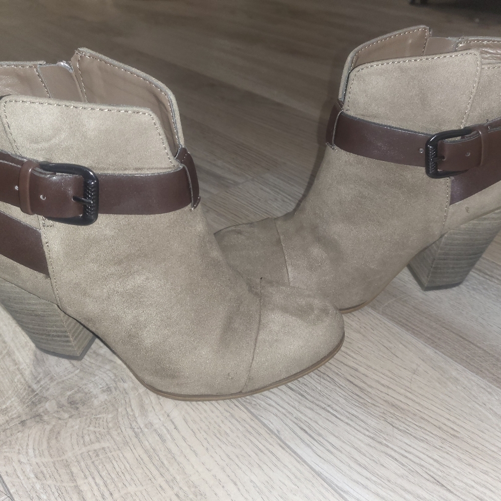 Carlos Santana booties